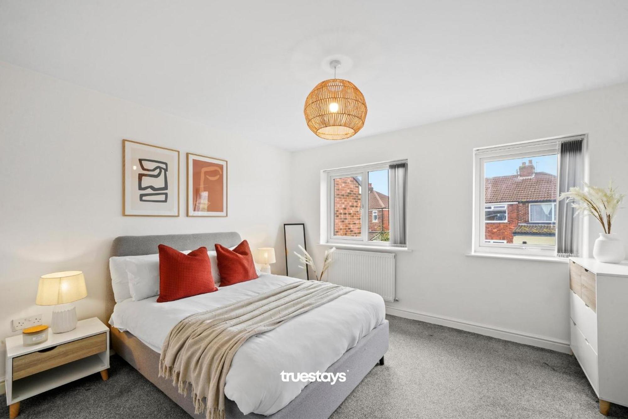 Greaves House By Truestays - 3 Bedroom House In Failsworth, * Manchester