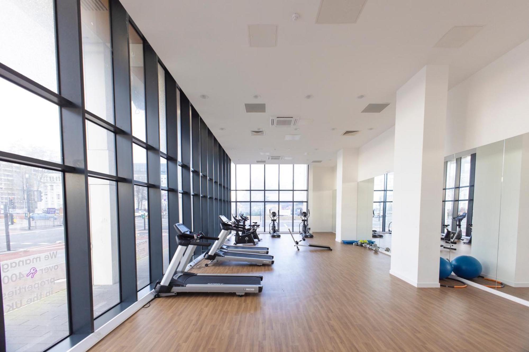 Quayside Penthouse 2 Bedroom Ensuite Near Media & United Manchester