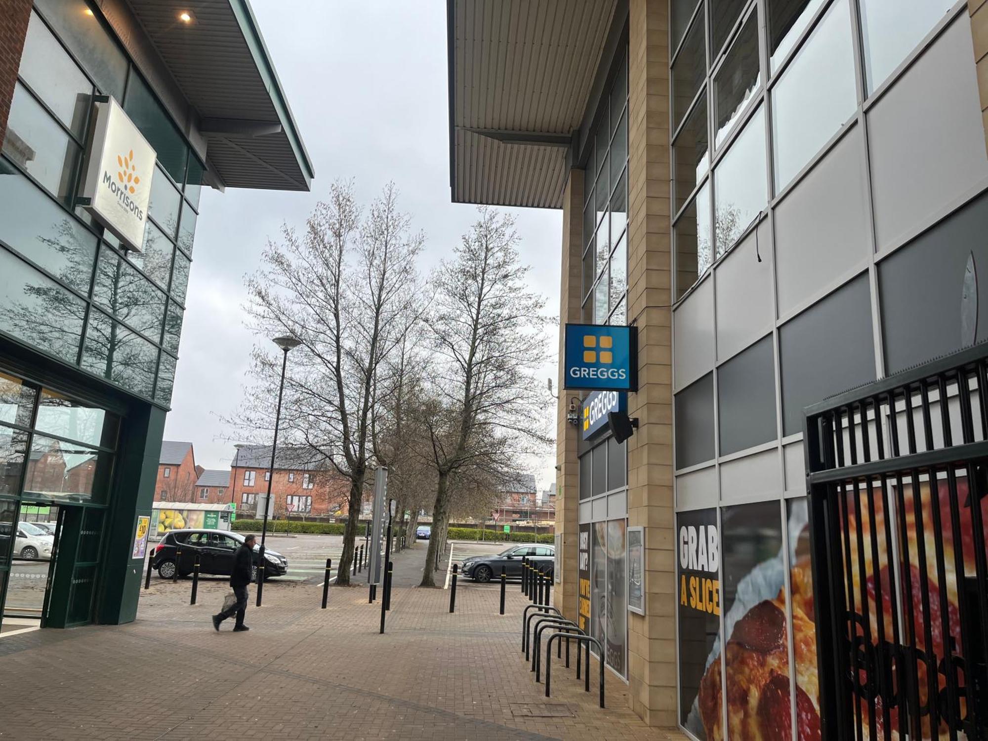 Lovely 2 Bedroom In Close To Centre And Stadium #1 *