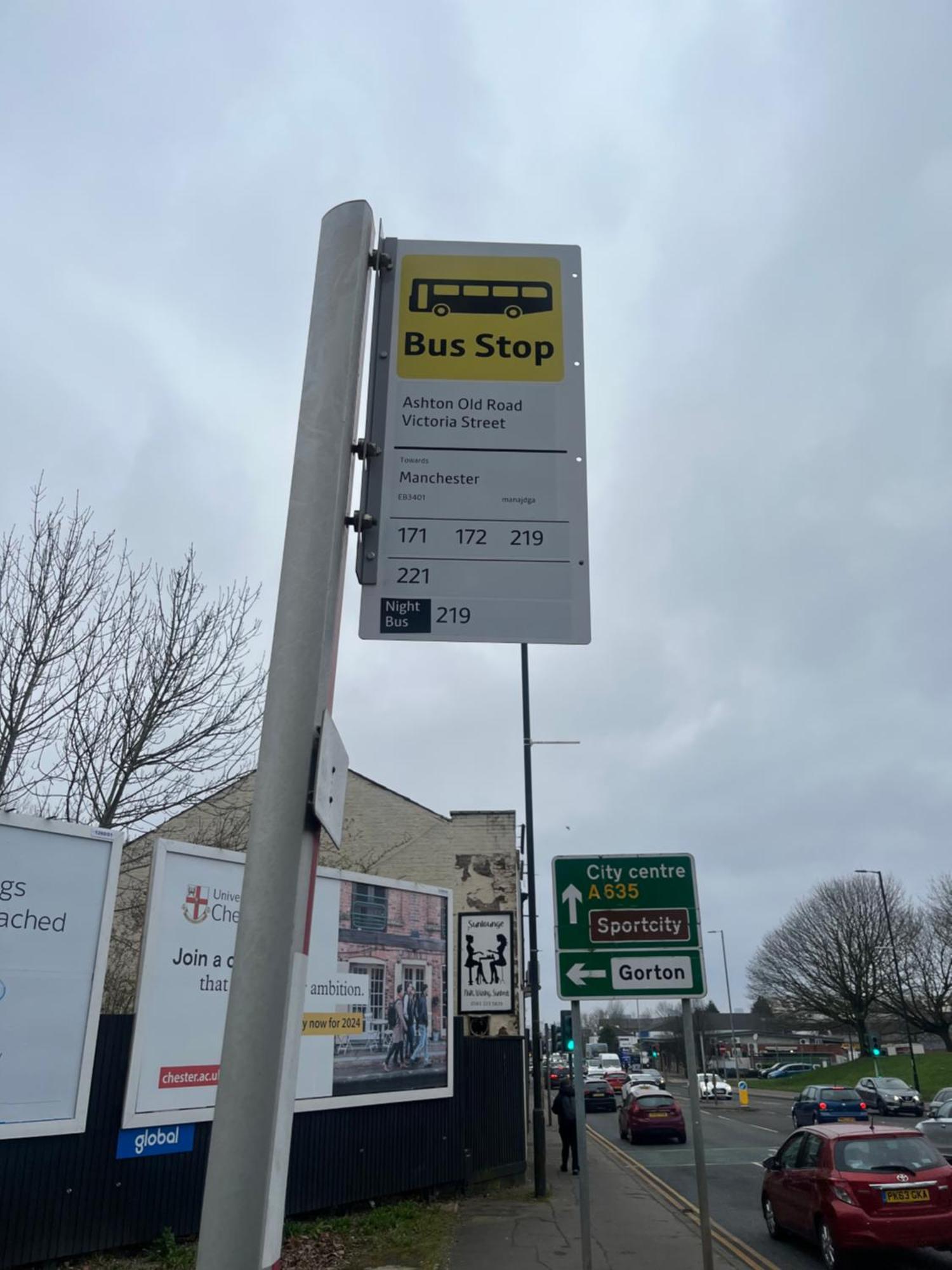 Lovely 2 Bedroom In Close To Centre And Stadium #1 *