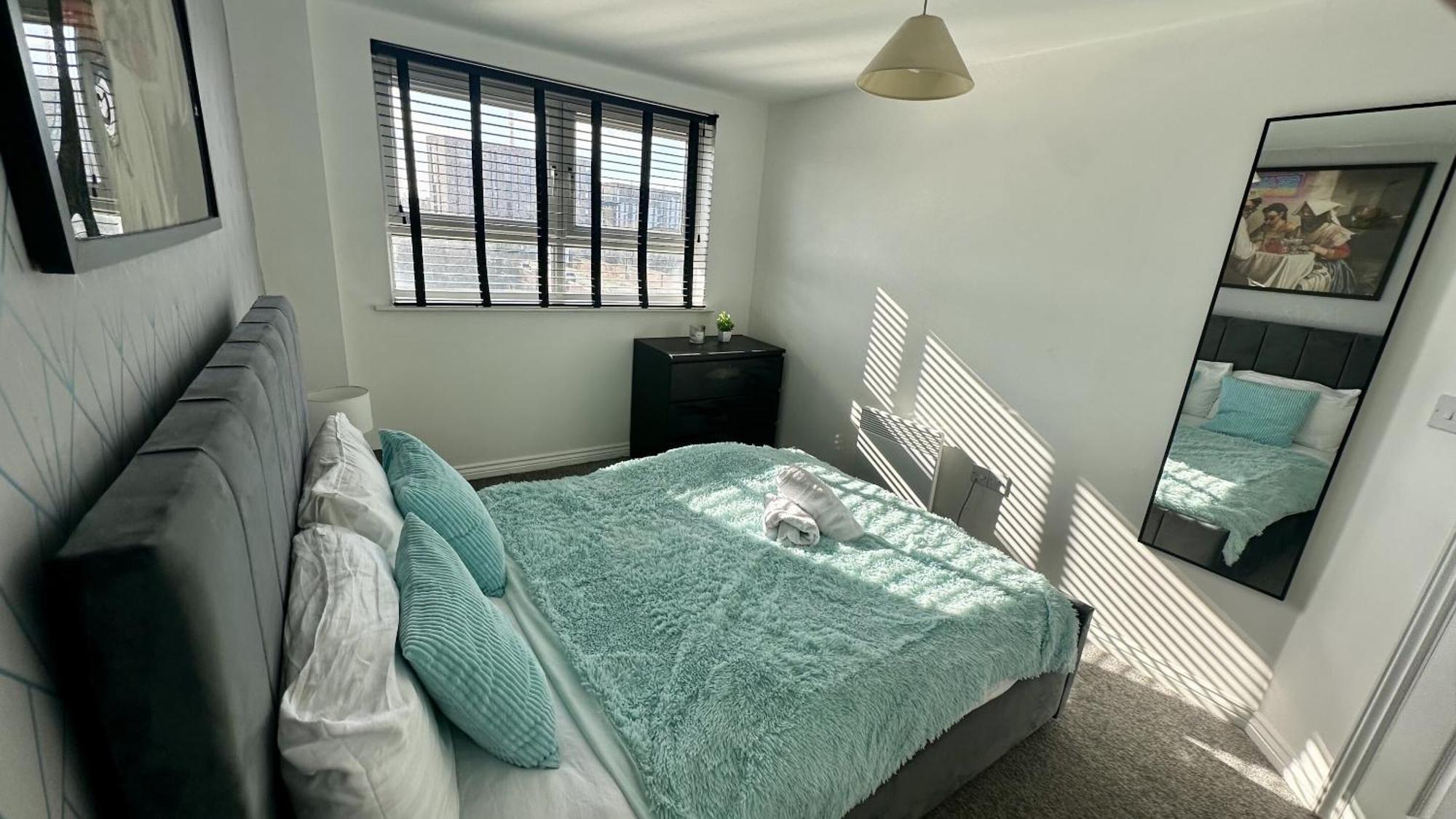 Apartment Lux Livin' - Luxury 2 Bed With Free Parking *