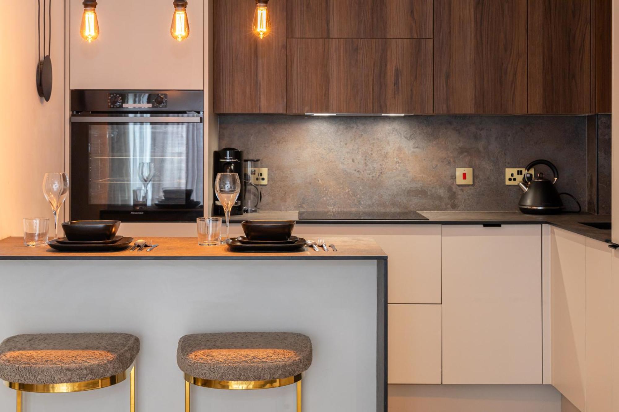 Luxurious Two-bed Stay: Mcr Appartement Manchester
