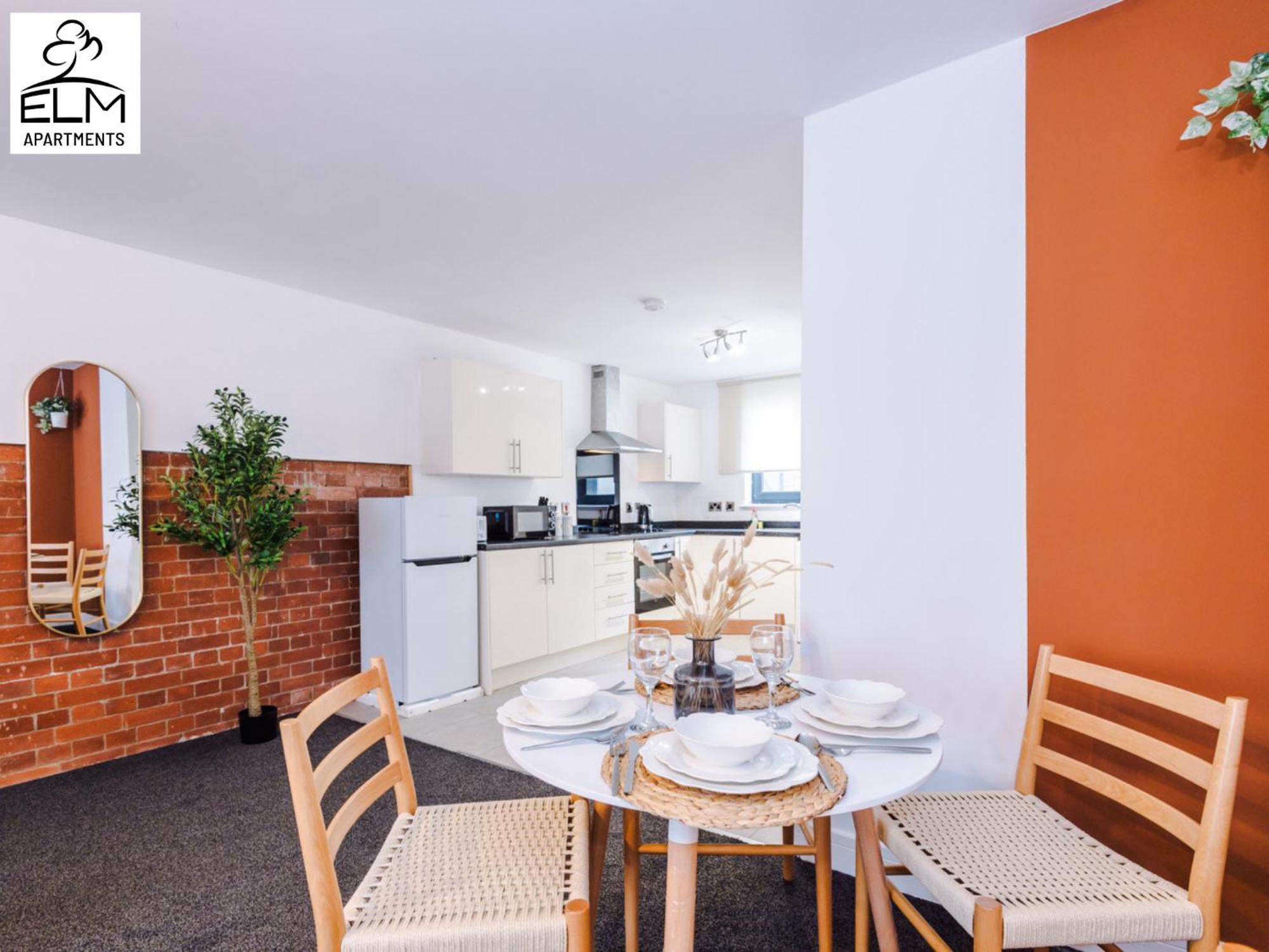 Elm , Collection Of Available Near Media , Free Parking Apartment *