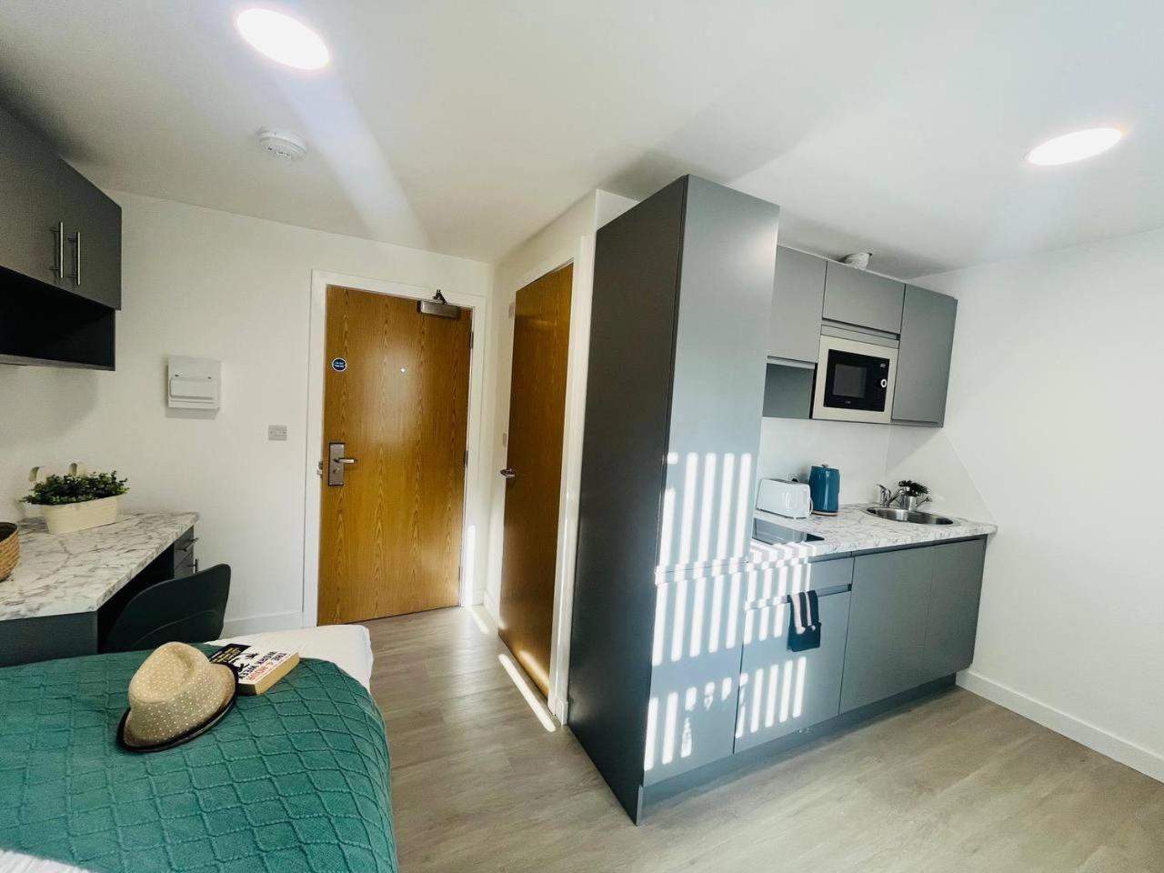 Stretford Sanctuary: Stylish Studio * Manchester