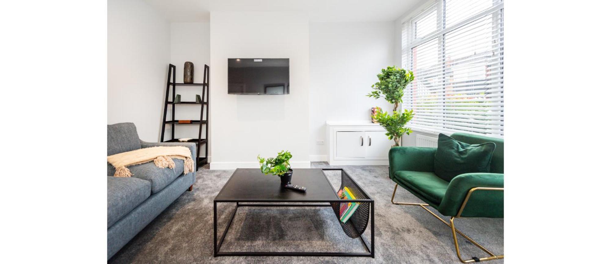 Hassle-free & Handsome Brand-new 3-bed
