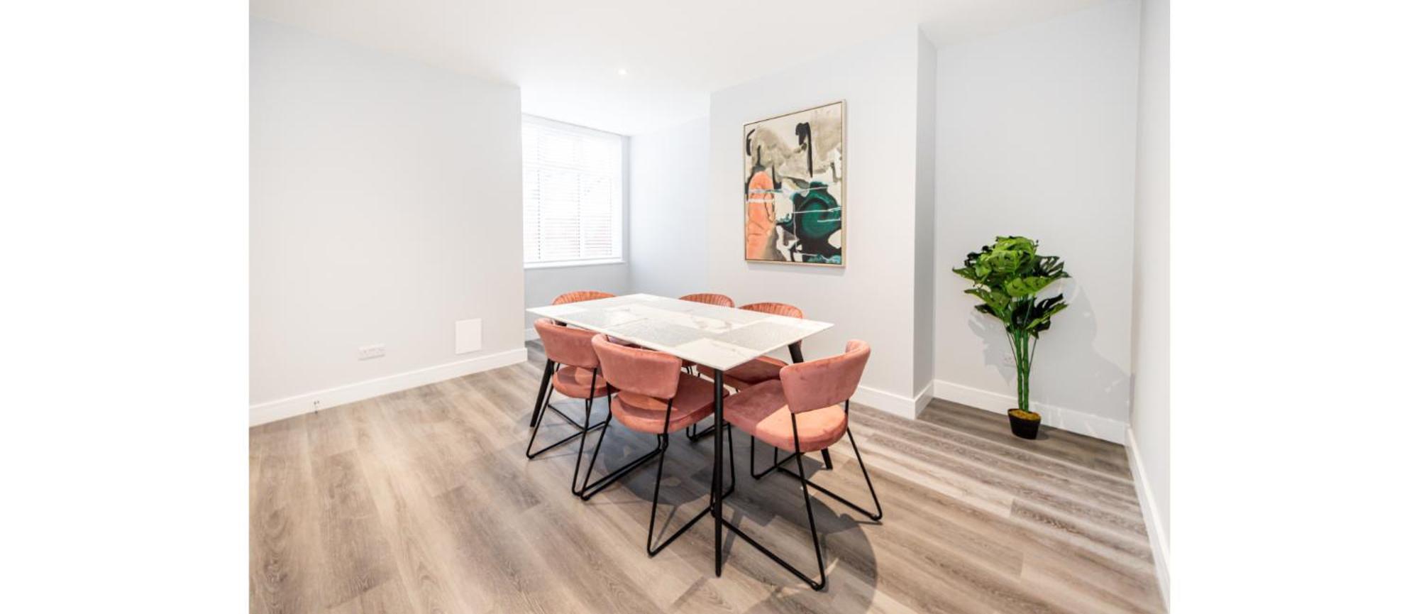 Hassle-free & Handsome Brand-new 3-bed Apartment