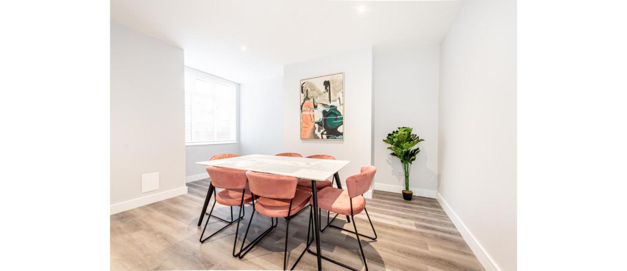 Apartment Hassle-free & Handsome Brand-new 3-bed *