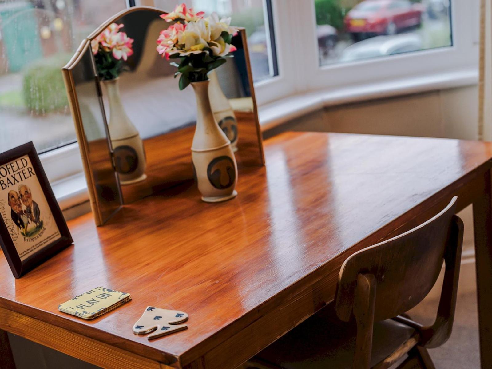 Pass The Keys Spacious 5-bedroom House In The Charming Suburb Of Fallowfield * Manchester