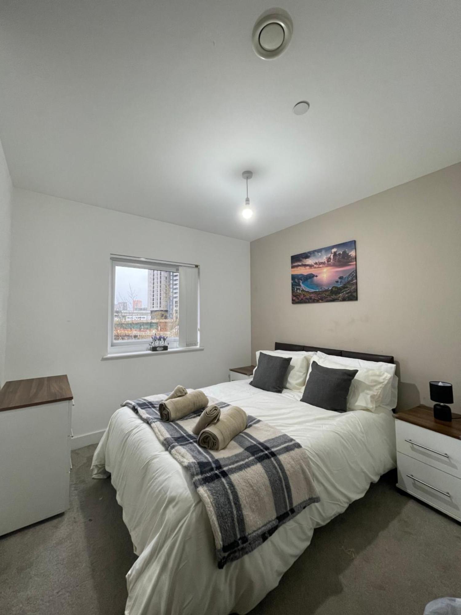 Apartment Salford Serviced Manchester