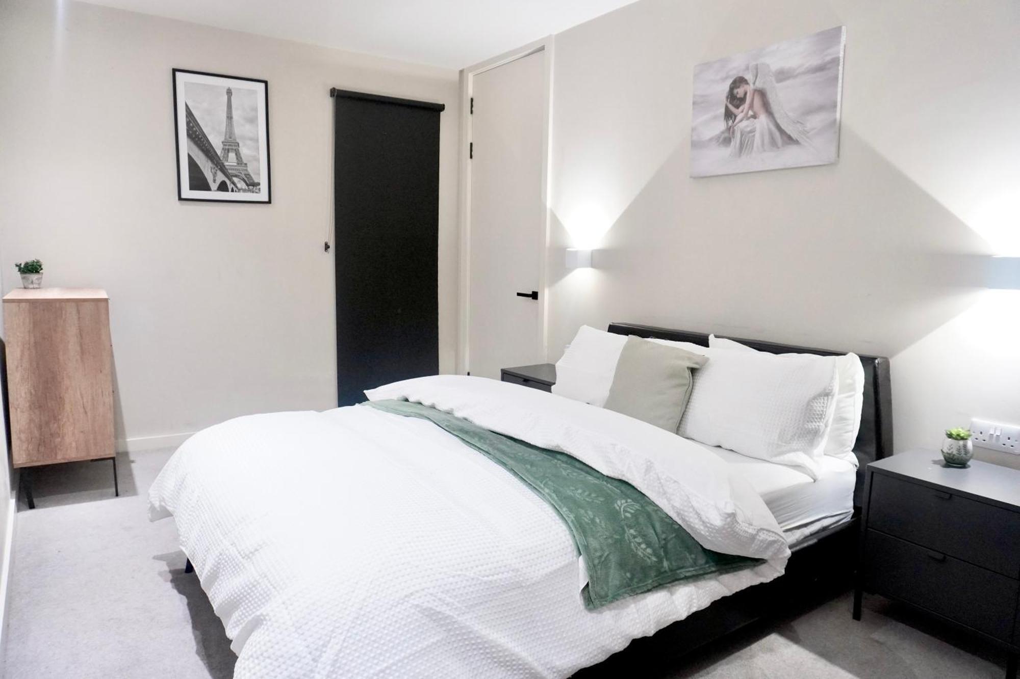 Luxury 2 Bed With Balcony