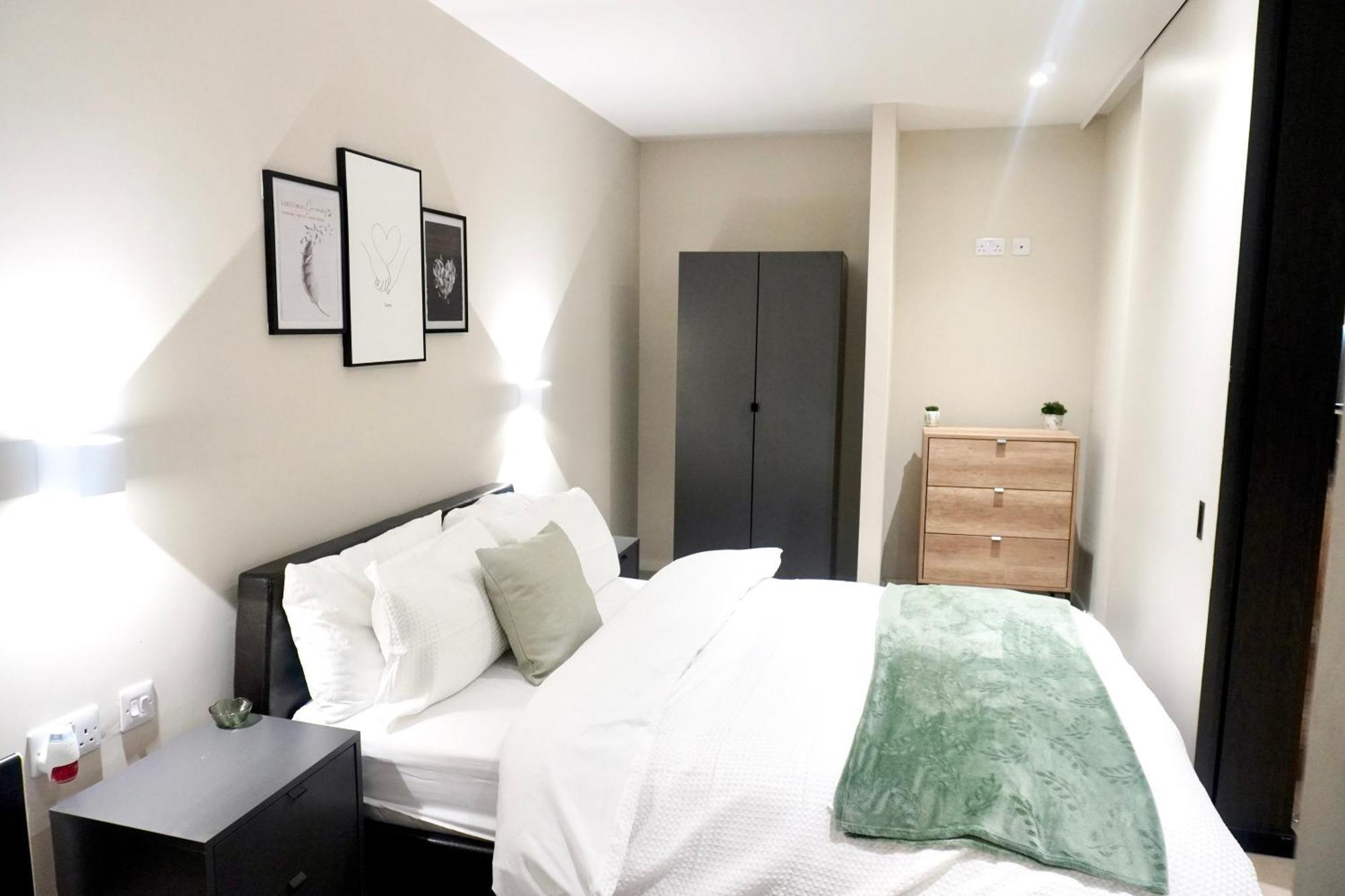 Appartement Luxury 2 Bed With Balcony