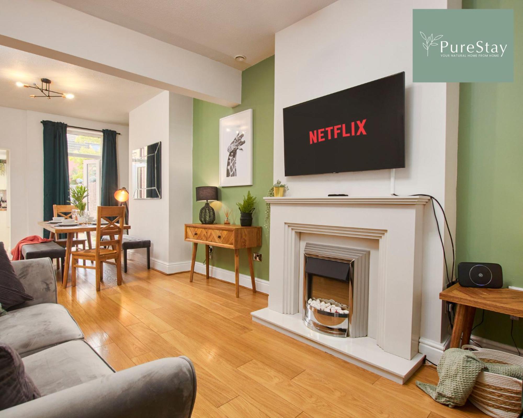Vakantiehuis Three Bedroom House By Purestay Short Lets & Serviced With Free Parking Manchester