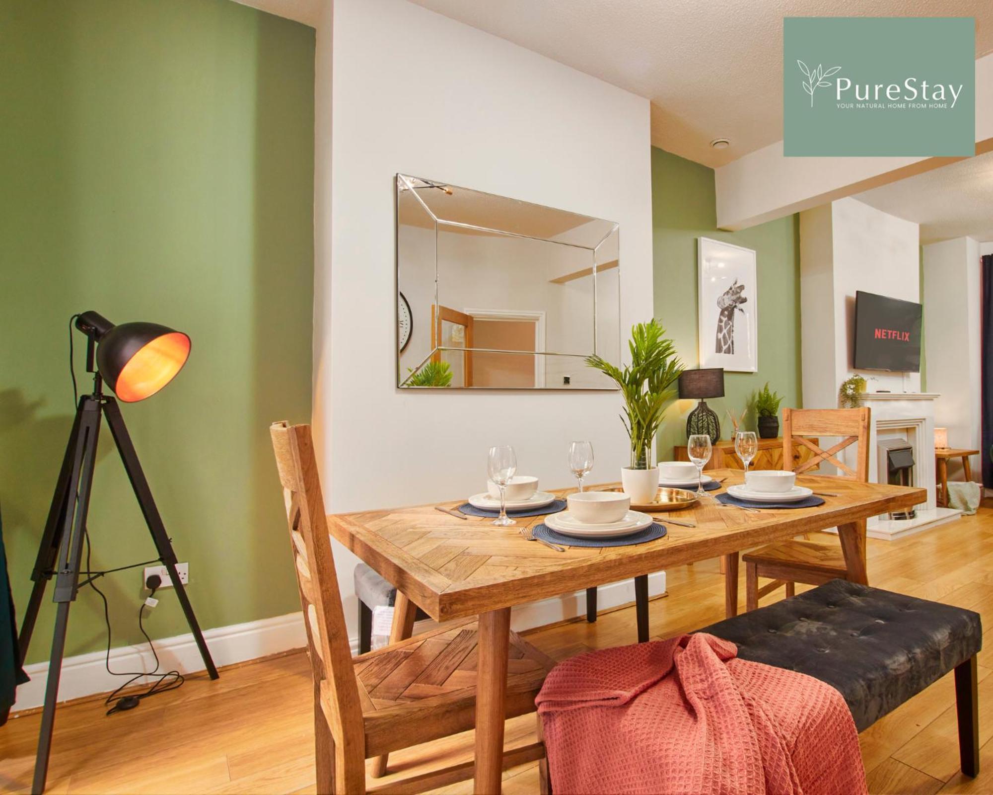 Vakantiehuis Three Bedroom House By Purestay Short Lets & Serviced With Free Parking Manchester