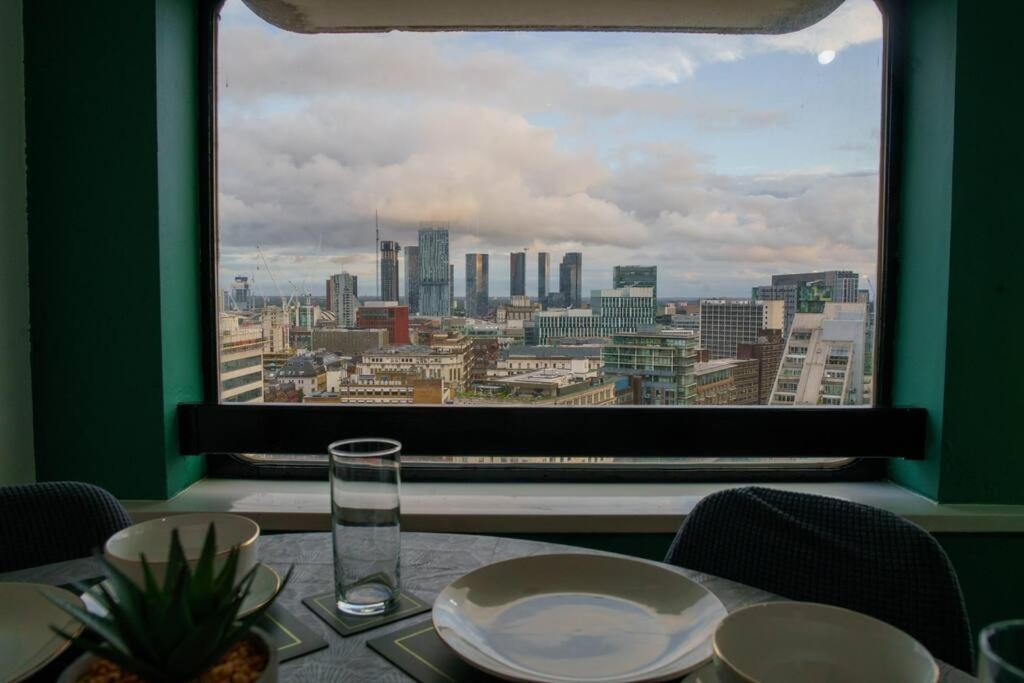 Apartment Centre Apartment, Skyline View *