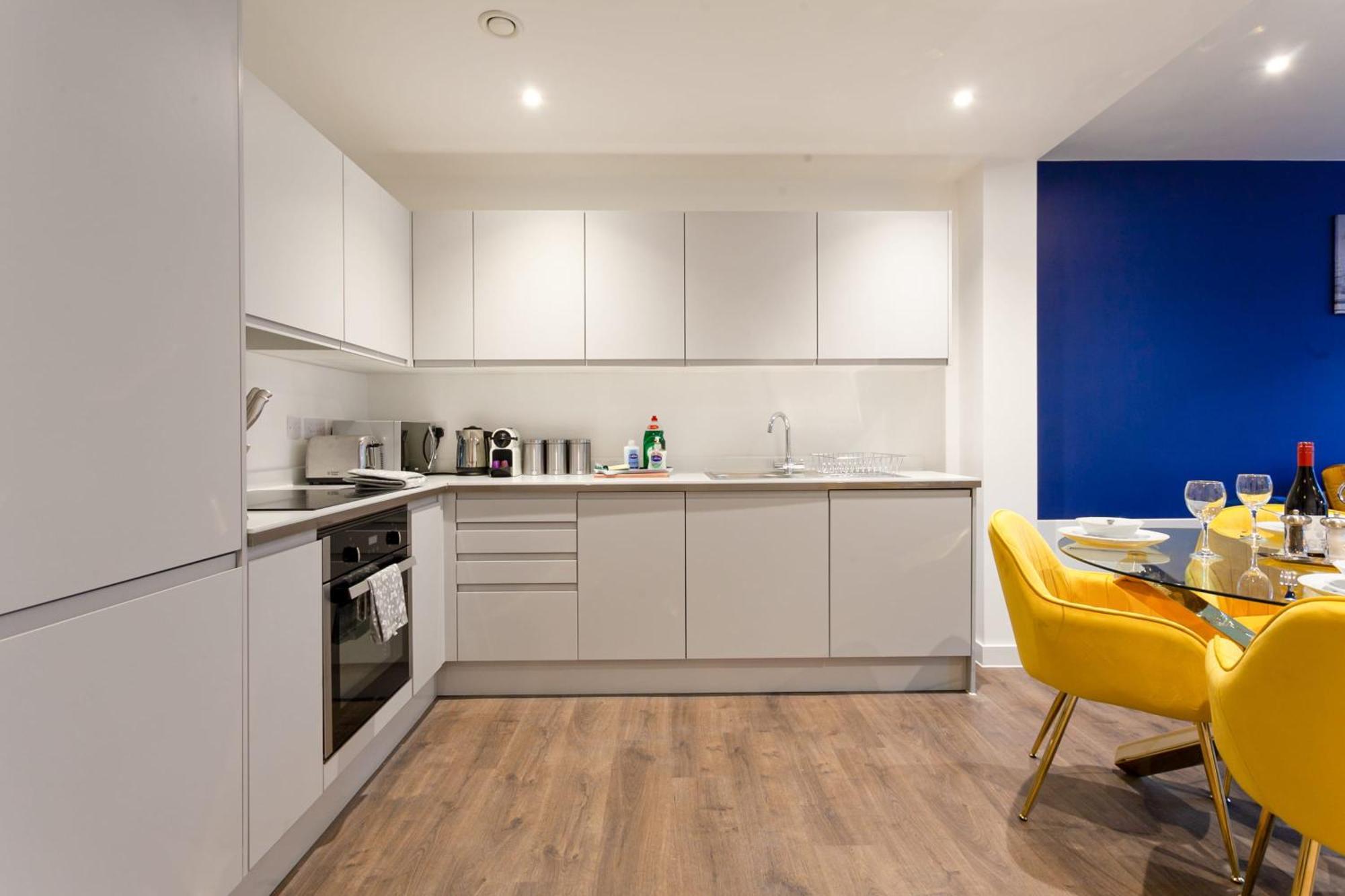 Apartment Contemporary 1 Bedroom In Centre *