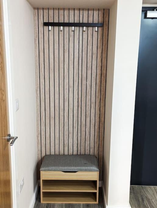 A Superb 2 Bed, 2 Bathroom In Centre Free Parking * Manchester
