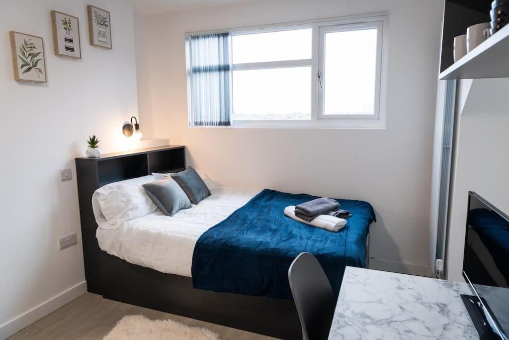Old Trafford : Stunning Studio Appartement *