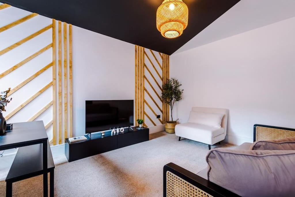 Holiday home 4 Bedroom House Eccles