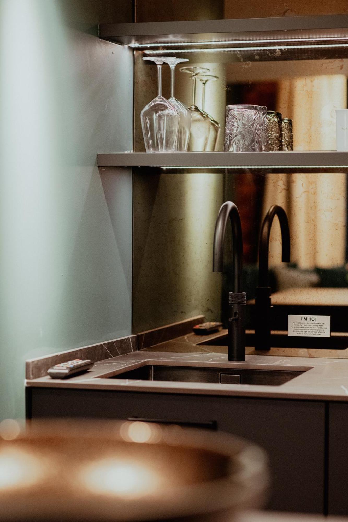 Hotel Forty Seven Manchester, Worldhotels Crafted