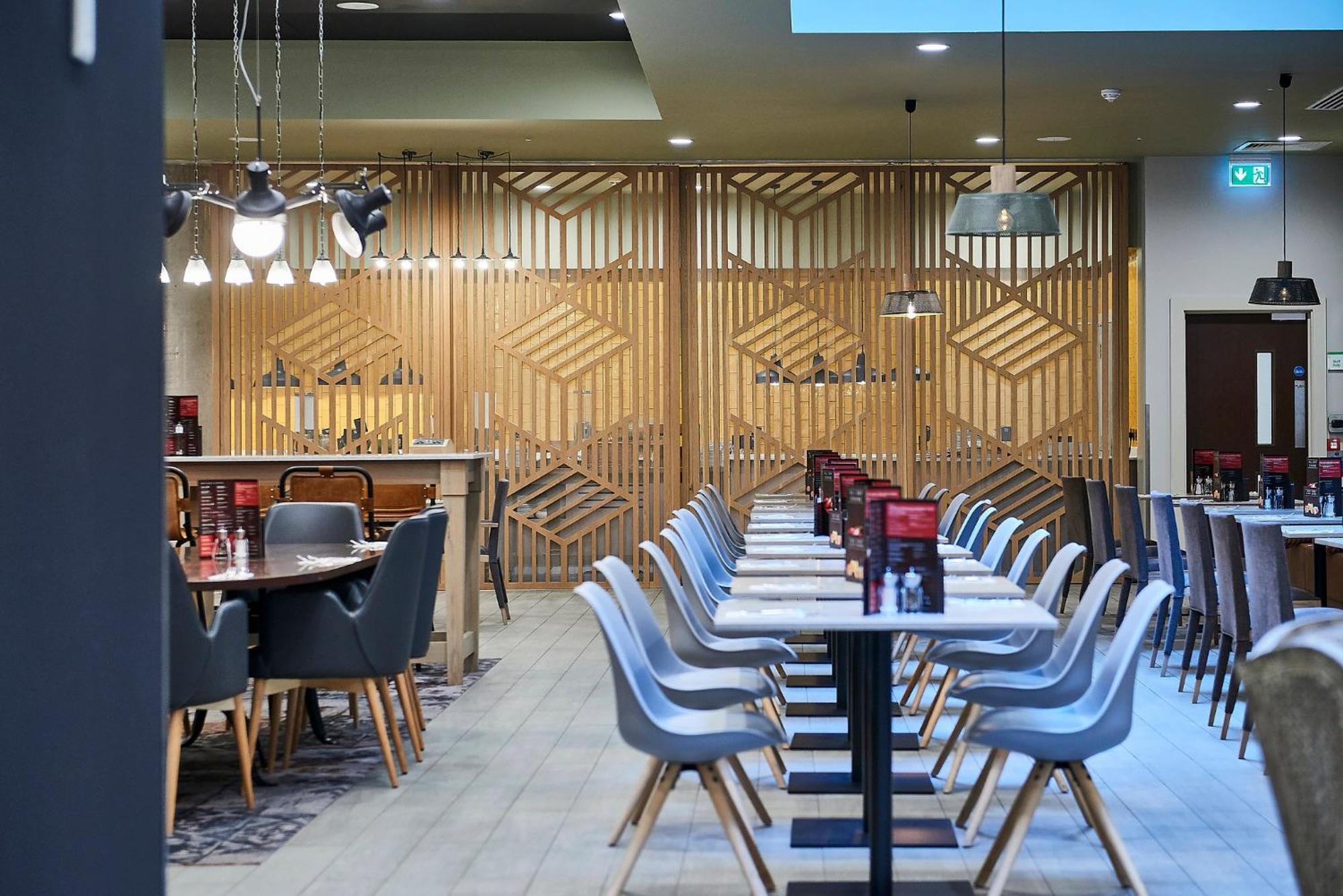 Hotel - Centre By Ihg