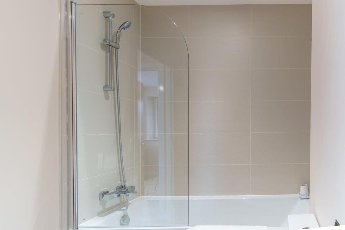 Fantastic 1 Bed Flat - Sleeps 3 Apartment *