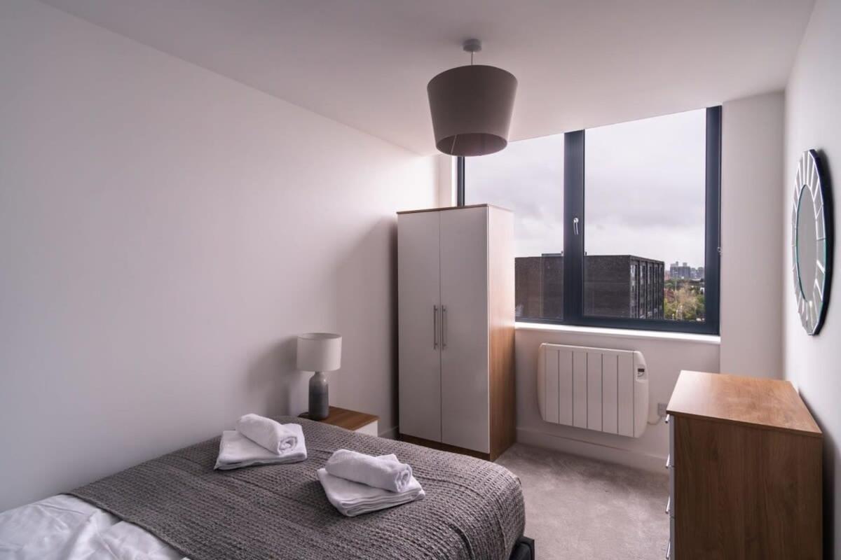 Zeni, Alexandra Rise Cosy 1 Bed Manchester