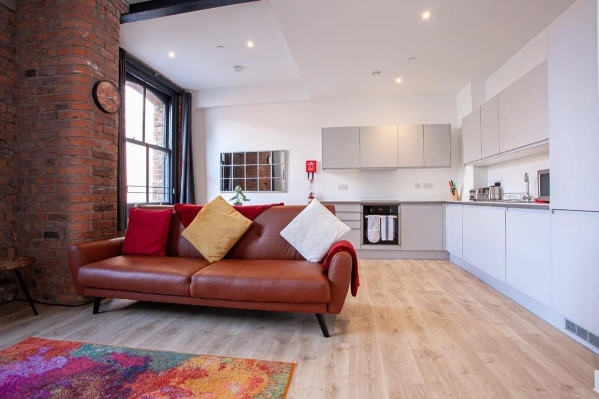 Stunning 1 Bed Flat 5min Walk To Victoria Station Apartment Manchester