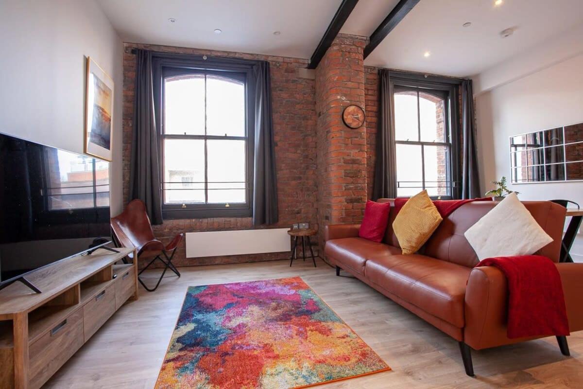 Stunning 1 Bed Flat 5min Walk To Victoria Station * Manchester