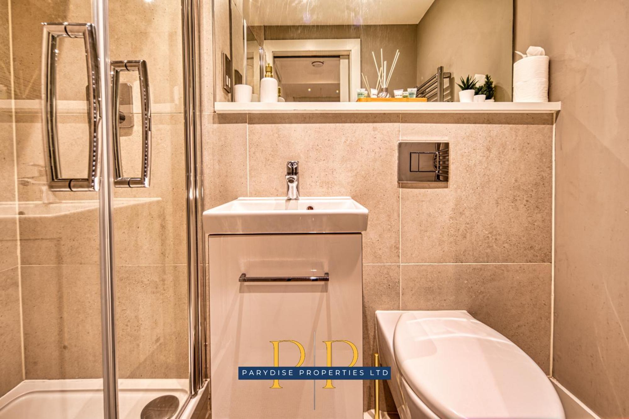 The Cityscape Suite: Deansgate * Manchester