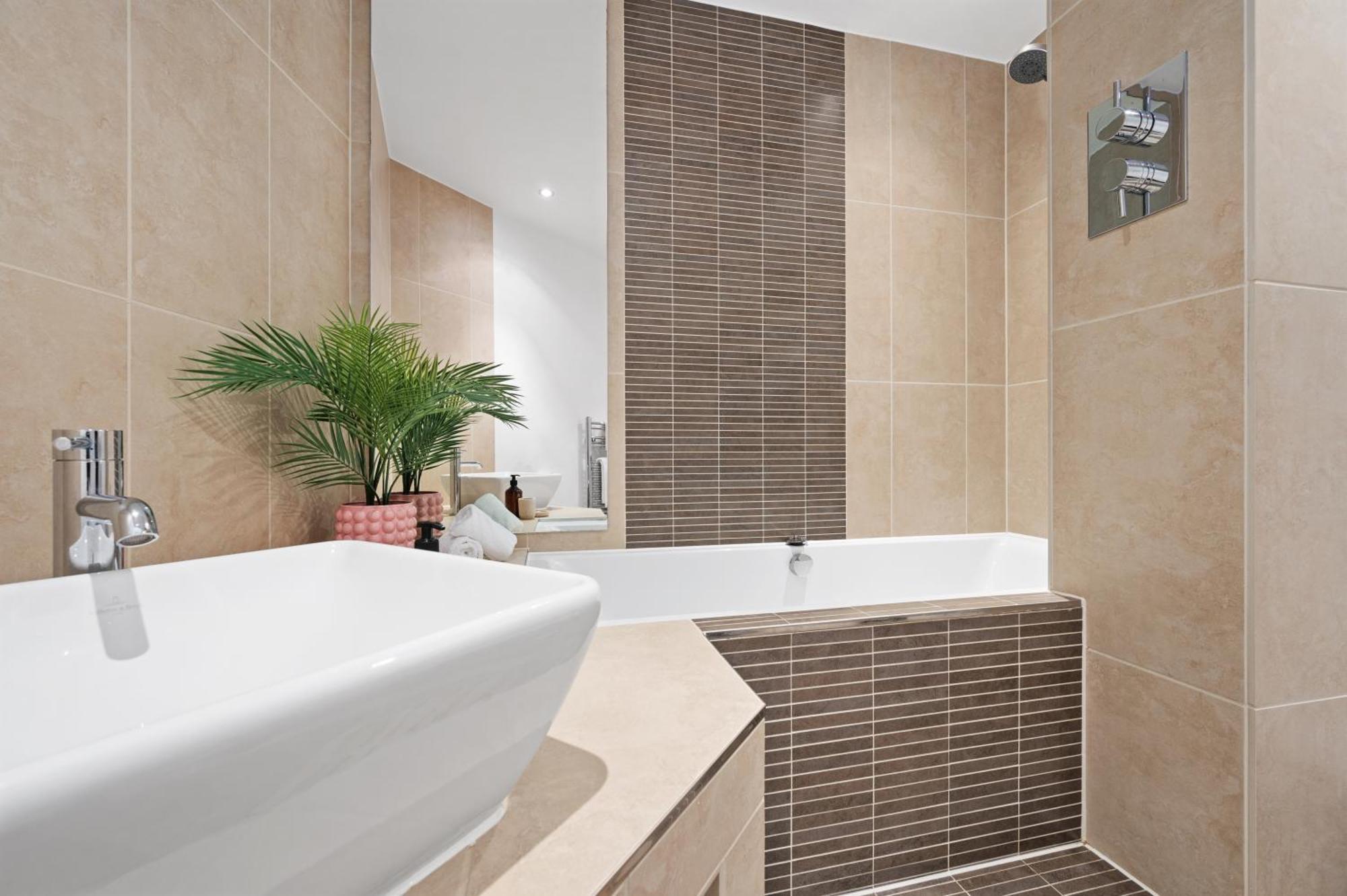 With Balcony & Secure Parking * Manchester