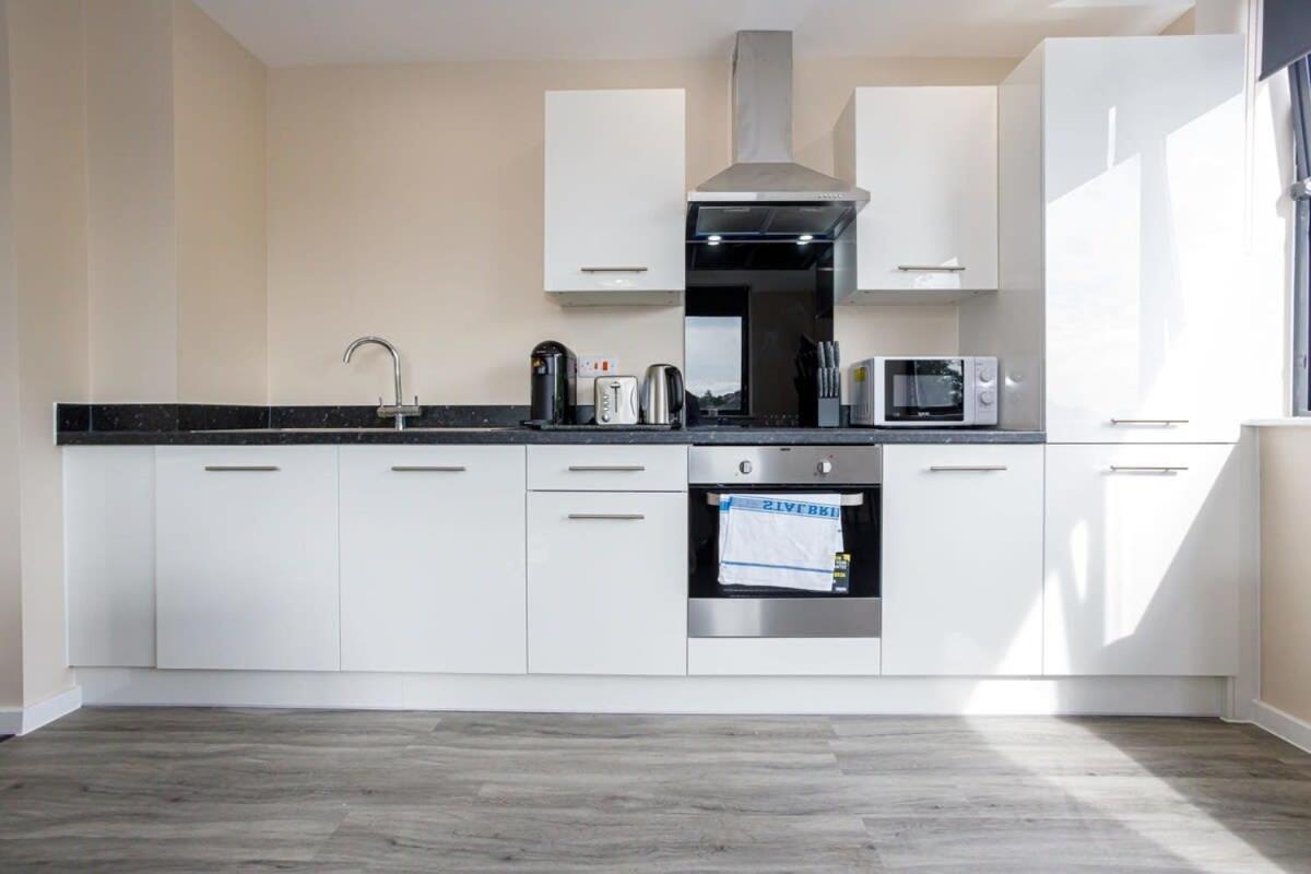 Contemporary 2 Bedroom *