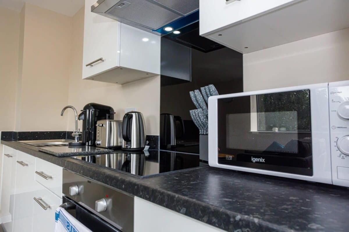 Contemporary 2 Bedroom *