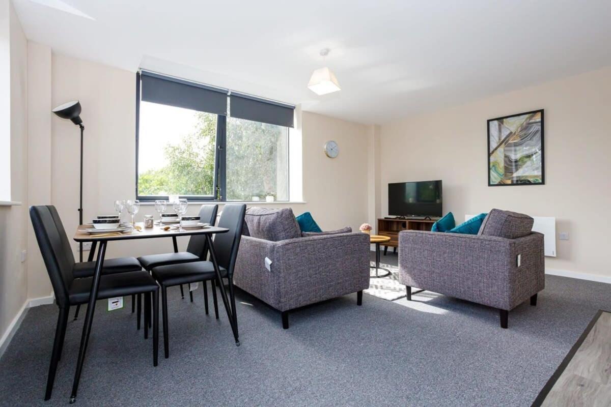 Contemporary 2 Bedroom
