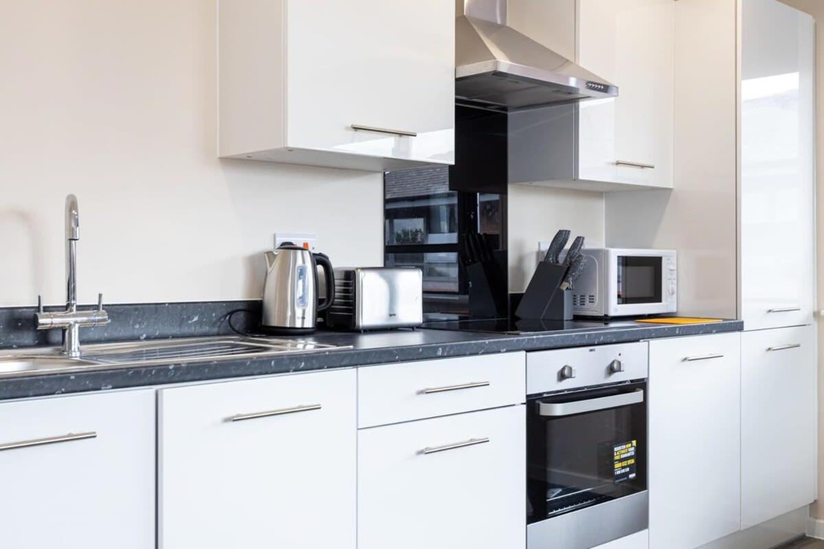 Contemporary 2 Bed Salford Manchester