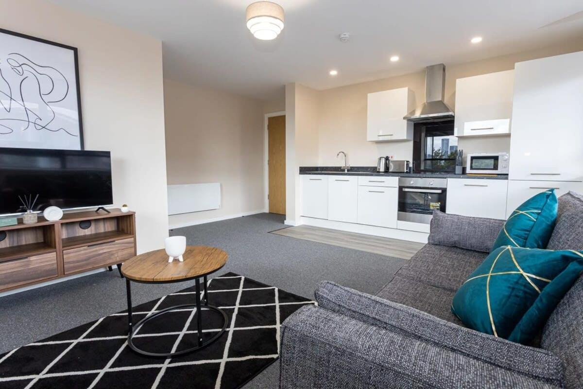 Contemporary 2 Bed Salford
