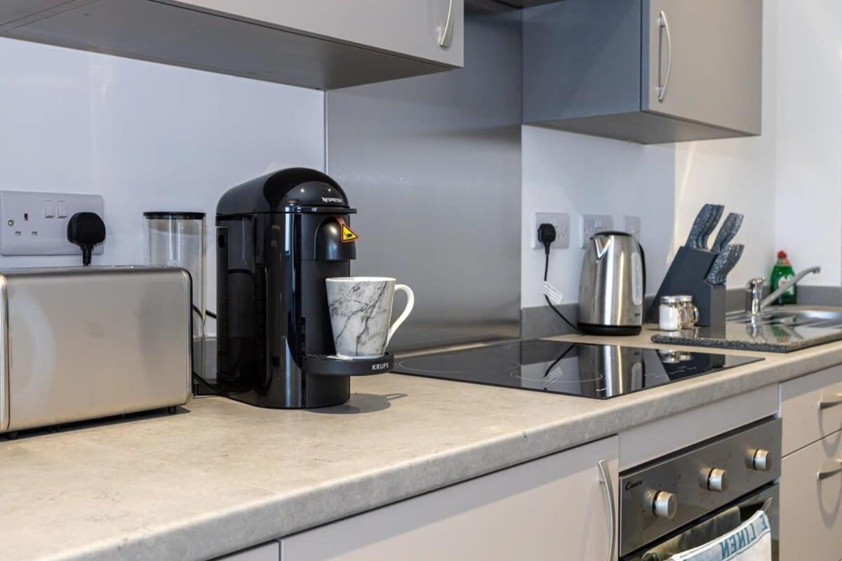 Modern 2 Bed Salford Stunning Views *