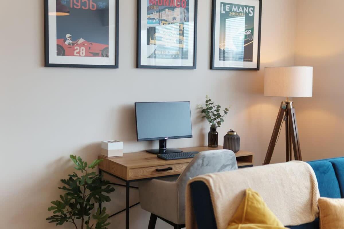 Fantastic 1 Bed - Sleeps 3 * Manchester