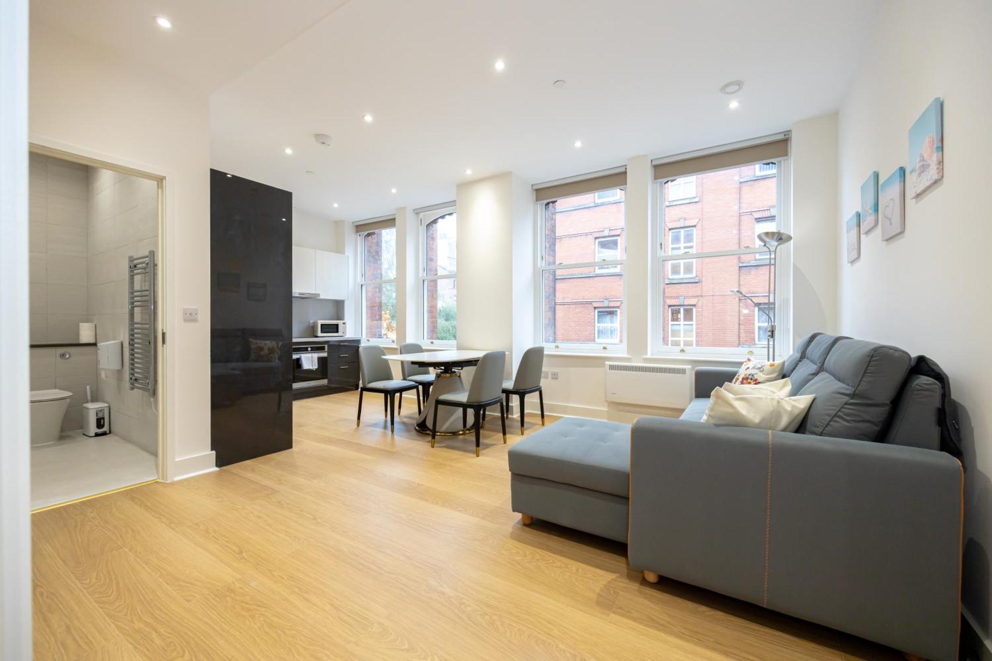 Superb 2bd In China Town Manchester