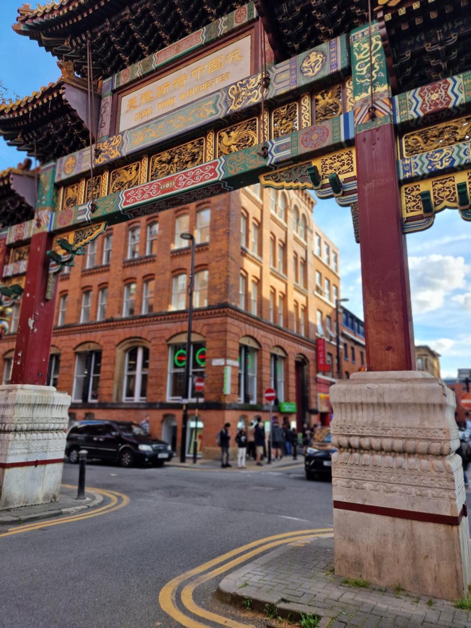 Superb 2bd In China Town
