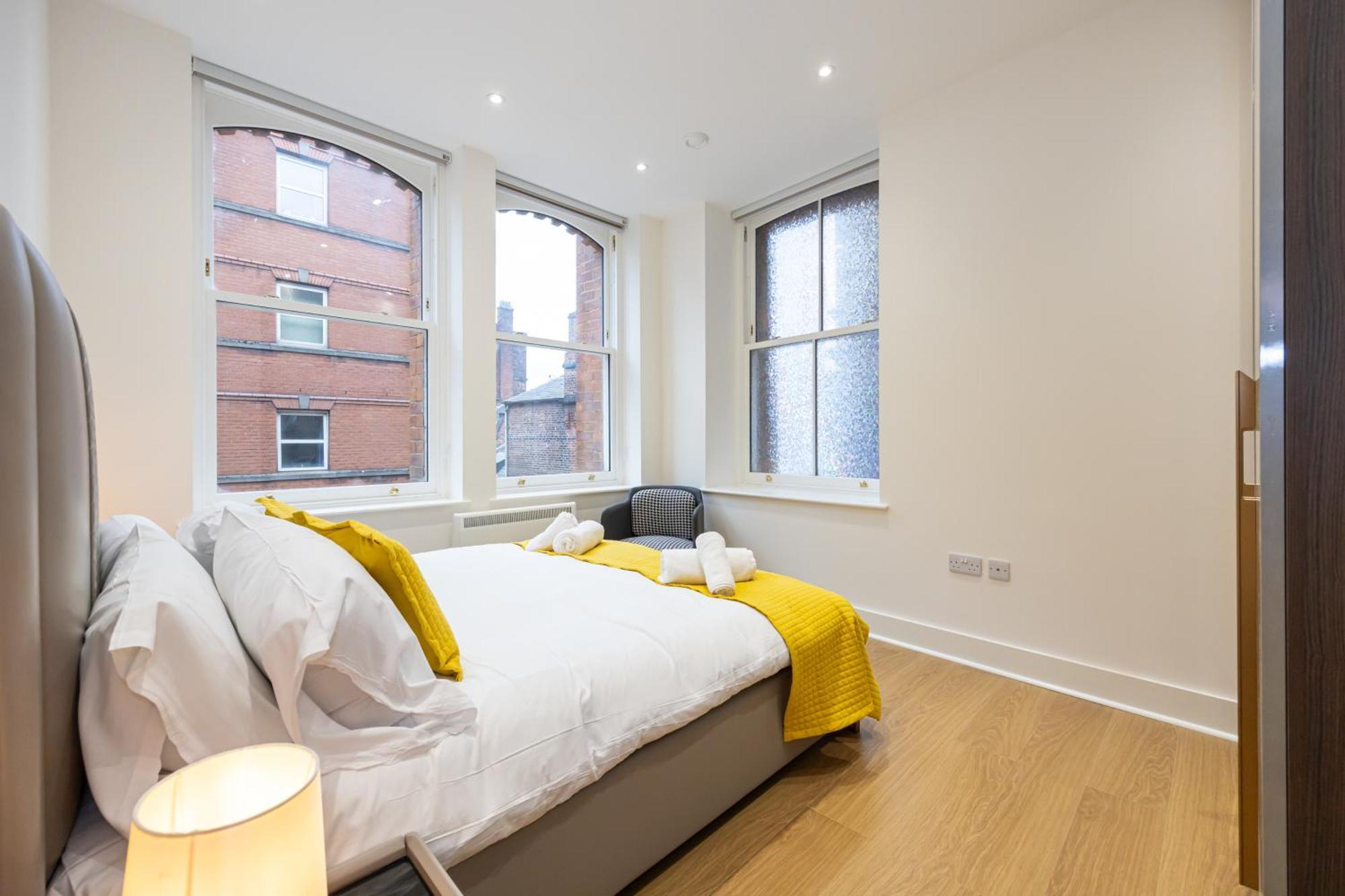 Superb 2bd In China Town