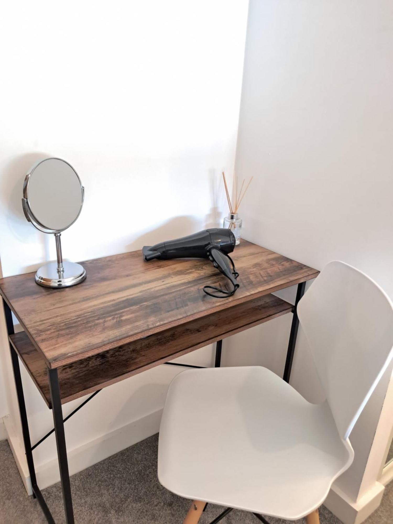 Apartment 5mins Jd Gym Supermarket Retail M60 Centre Salford Queys Media *