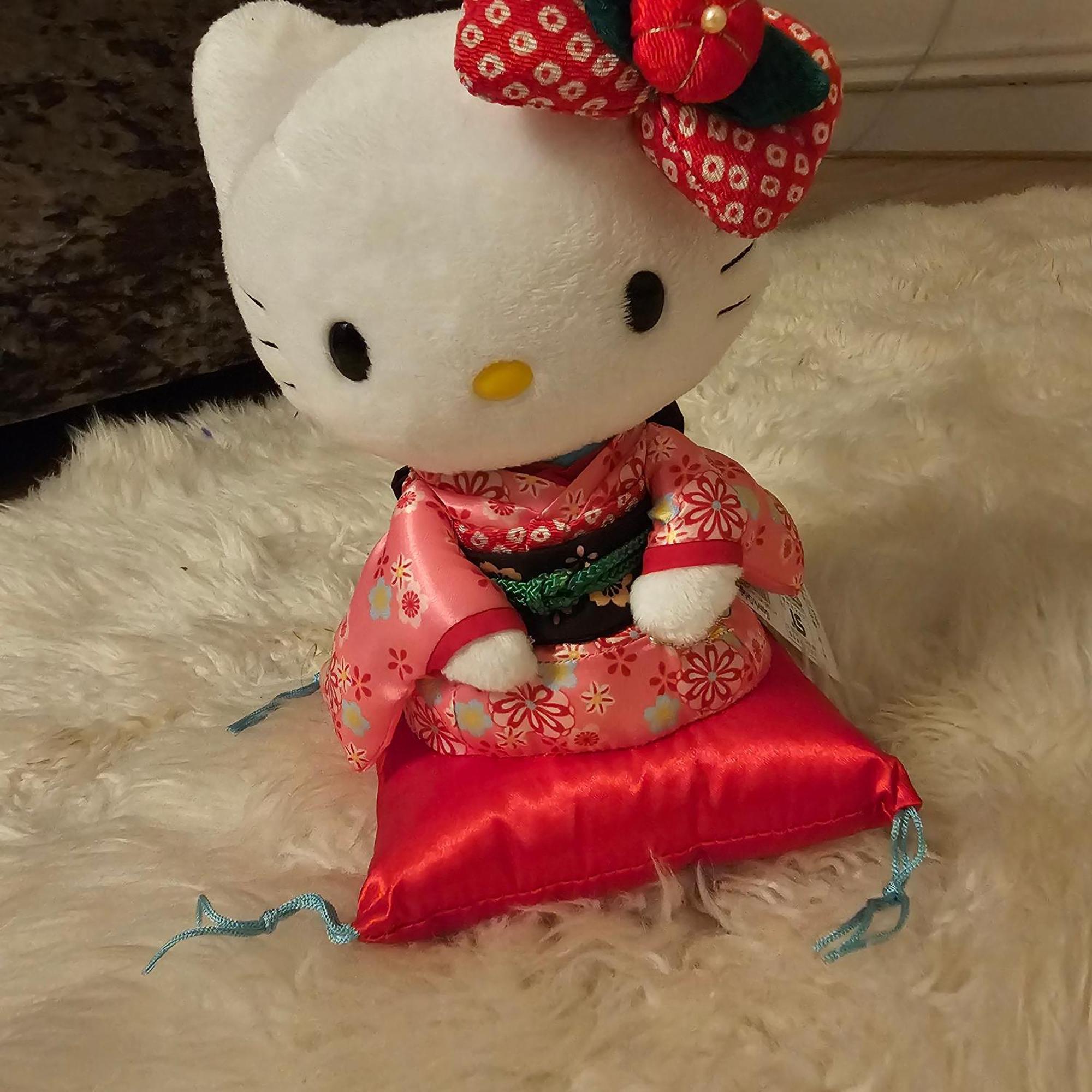 Hello Kitty *