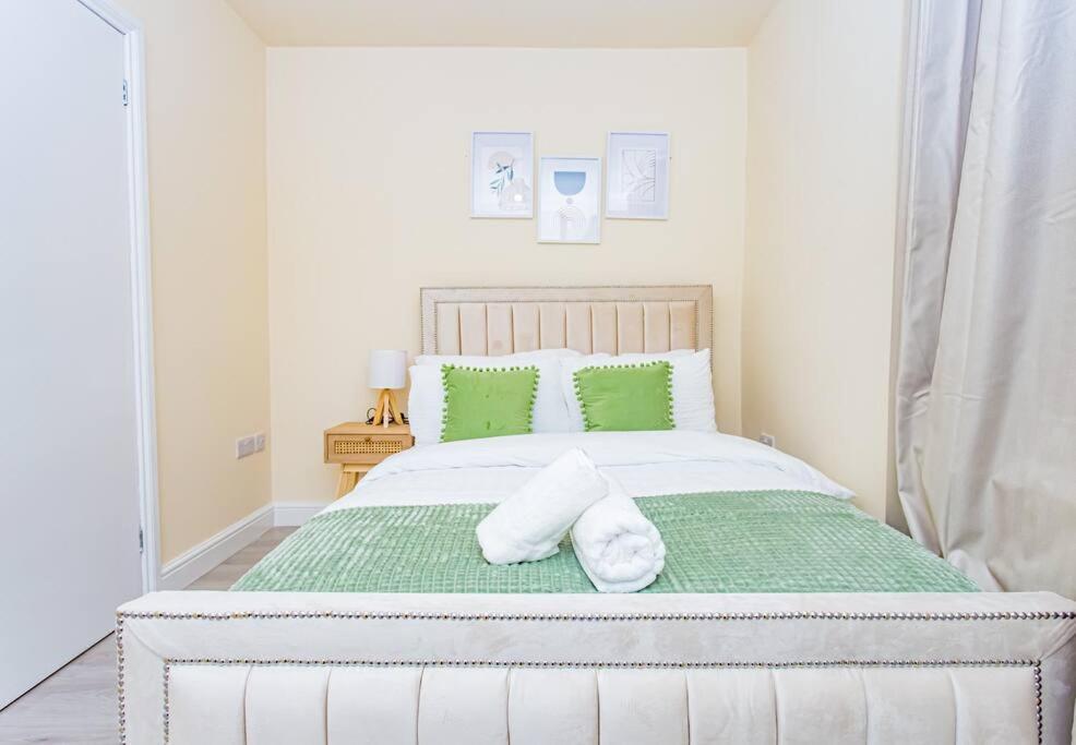 Holiday home Belle Vue Manchester