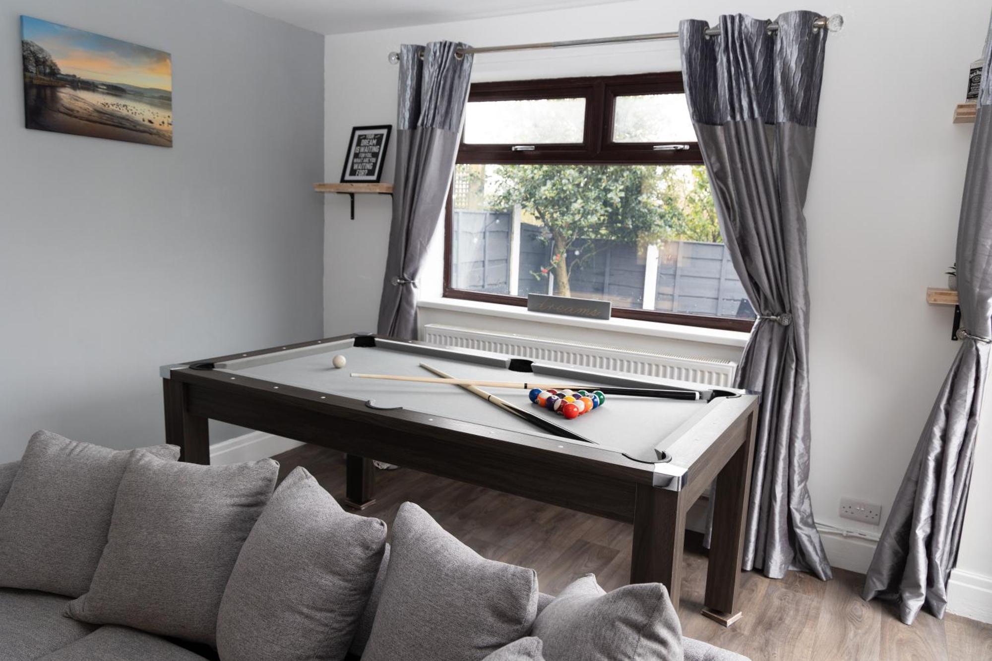Vakantiehuis Carpe Diem - Stunning 4 Bed With Games Table