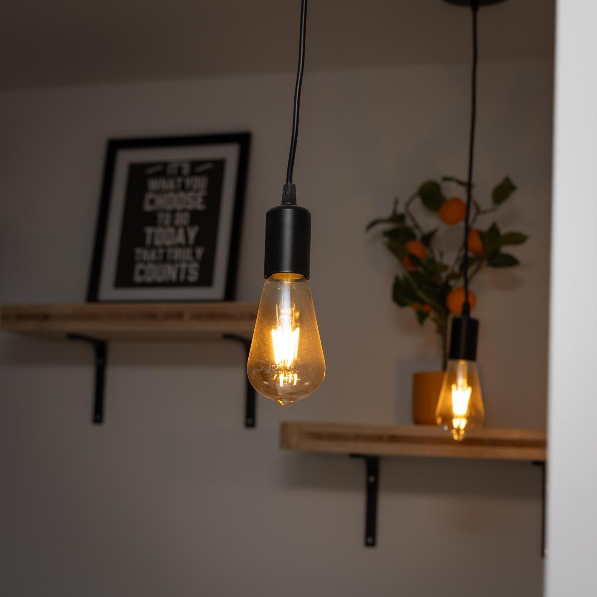 Carpe Diem - Stunning 4 Bed With Games Table Vakantiehuis Manchester