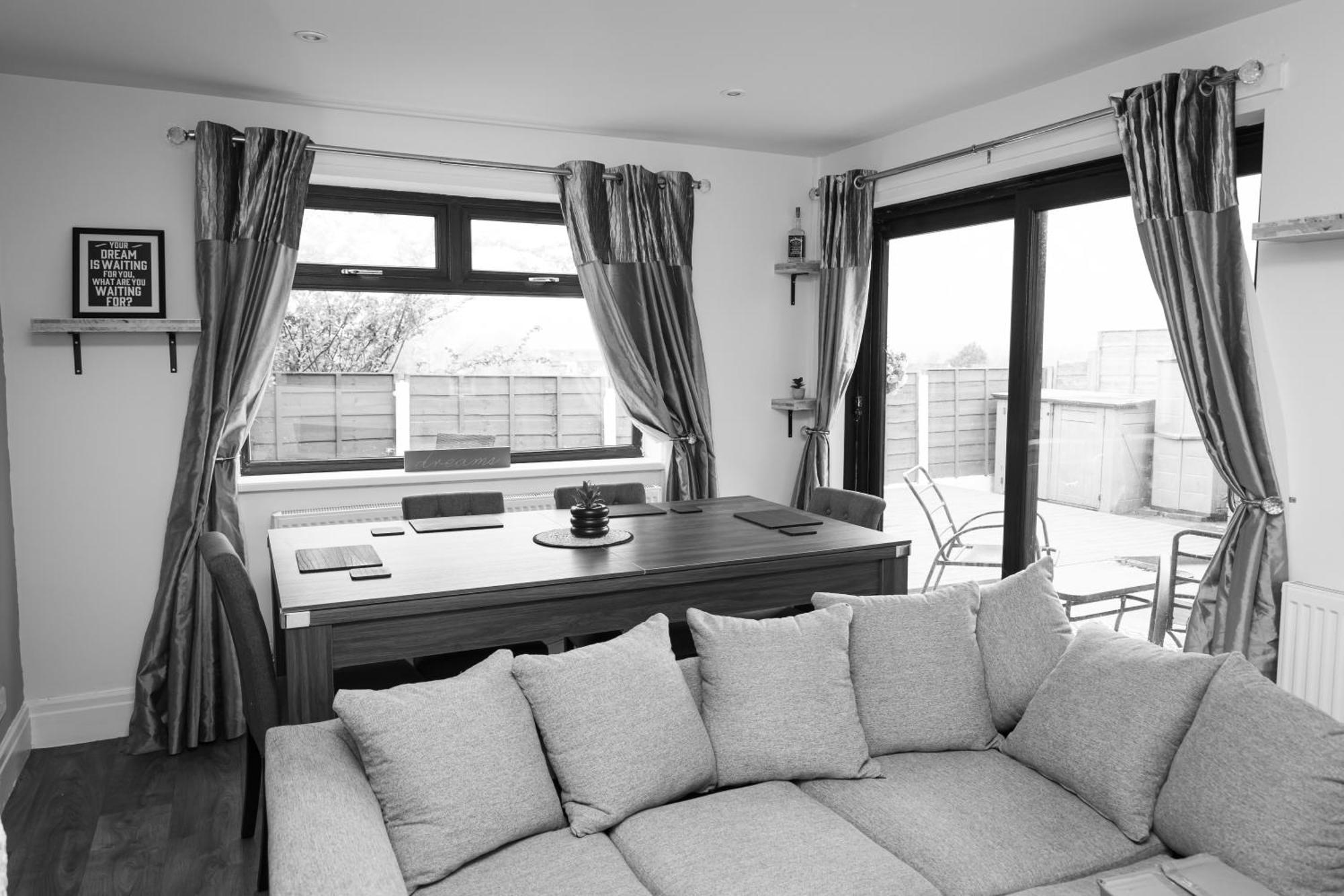 Carpe Diem - Stunning 4 Bed With Games Table Vakantiehuis