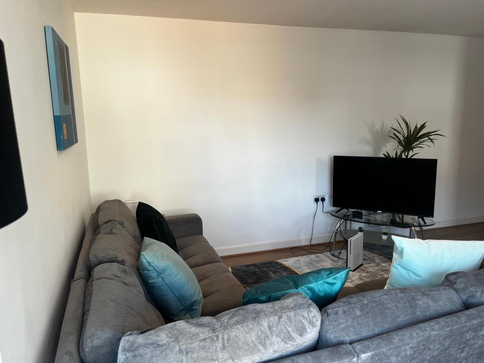 Stylish Centre With Large Balcony Apartment