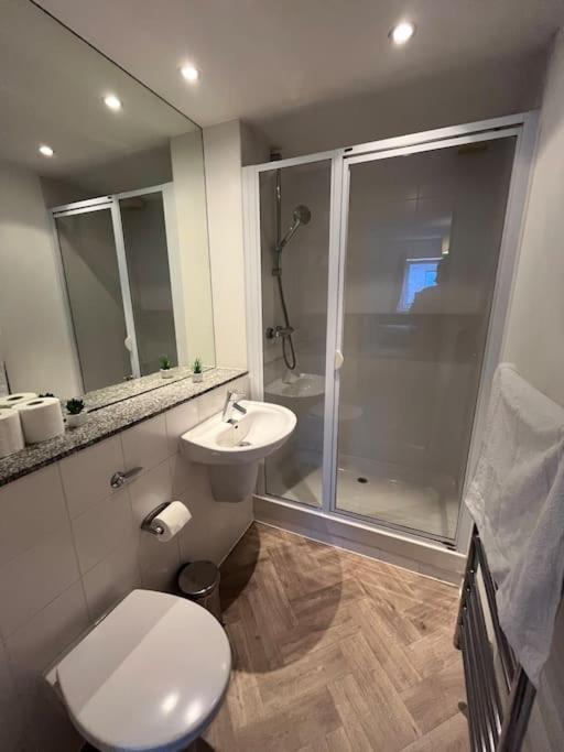 Apartment Stylish Centre With Large Balcony Manchester