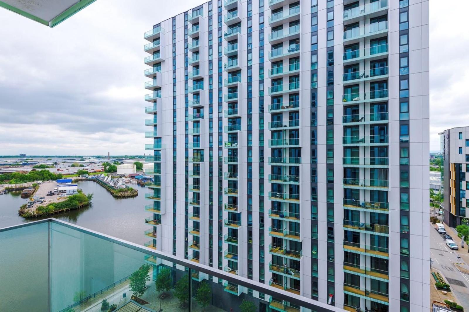 Apartment Media - Skyline View Manchester