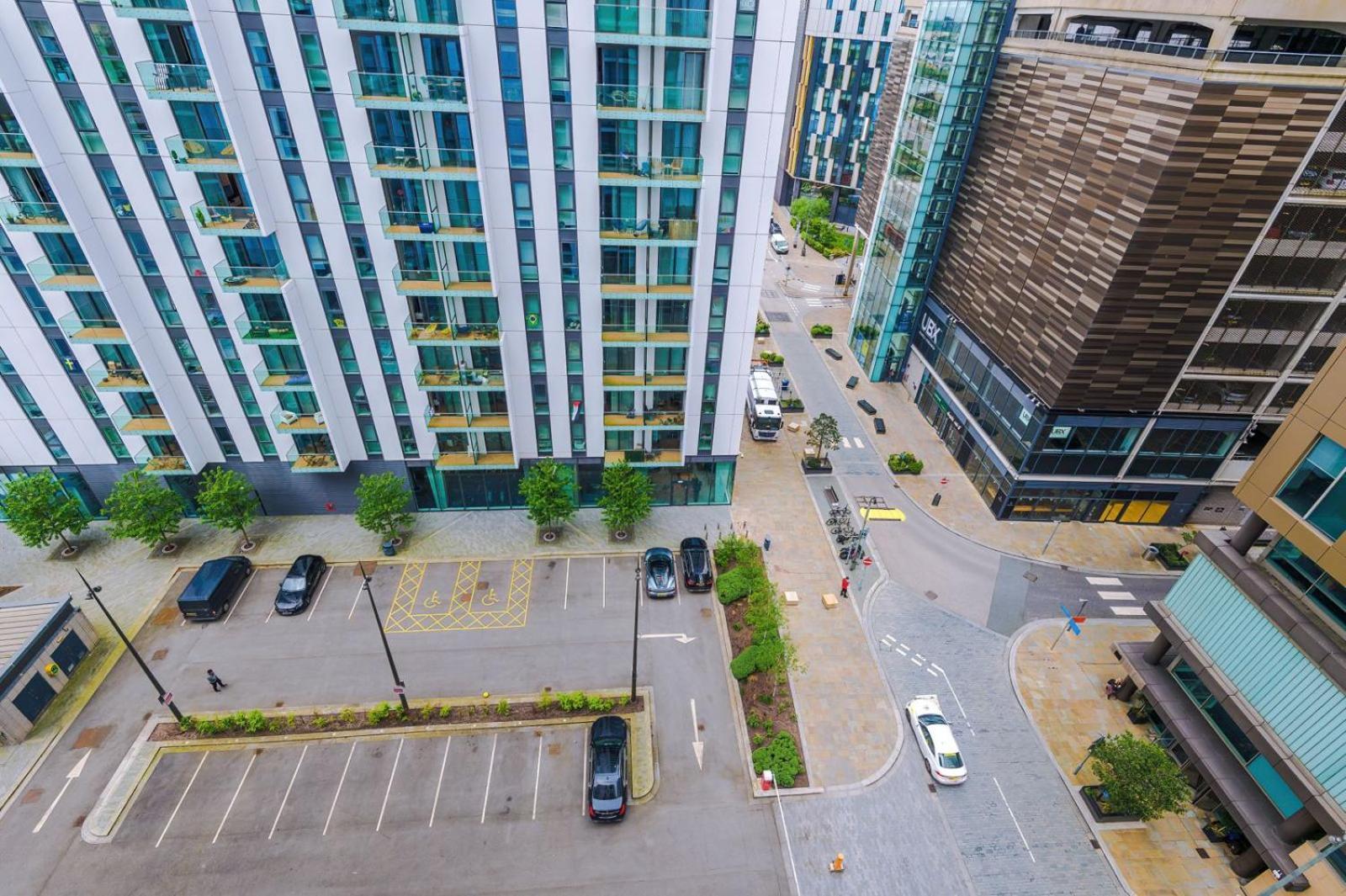 Apartment Media - Skyline View Manchester